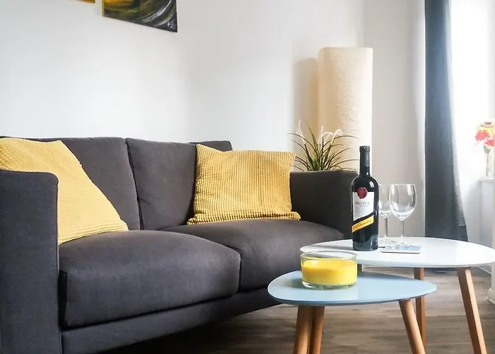 Dinghy * Ζαντάρ